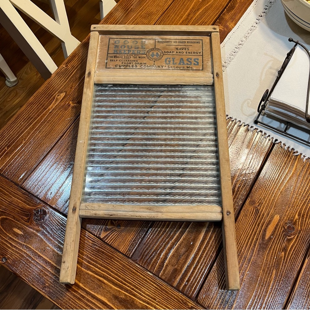 Cupples Co. Good Housekeepers Glass Washboard Vintage Hand Laundry All Original